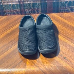 Merrill  Select Fresh Women’s Black Clogs Size 10